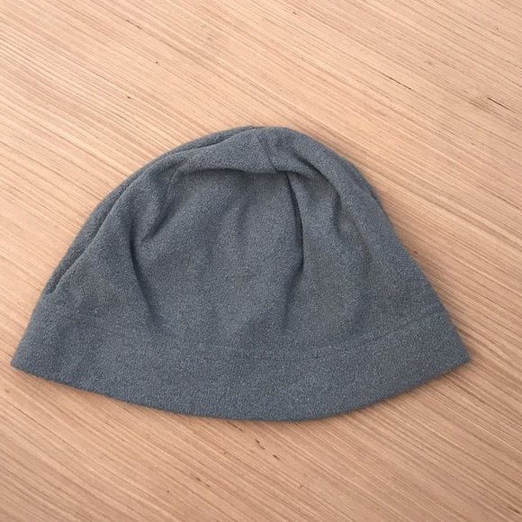 Lands' End Therma Check NanoTex Grey Beanie - Picture 5 of 6